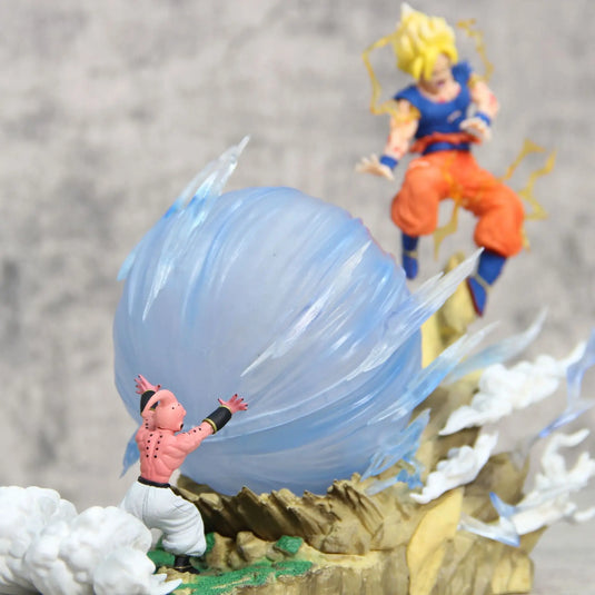 ragon Ball Z: Goku Super Saiyan vs Buu Diorama Statue | 21cm PVC Figure