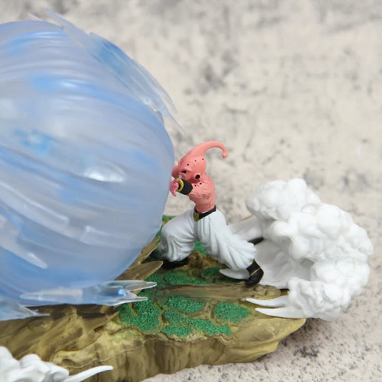 ragon Ball Z: Goku Super Saiyan vs Buu Diorama Statue | 21cm PVC Figure