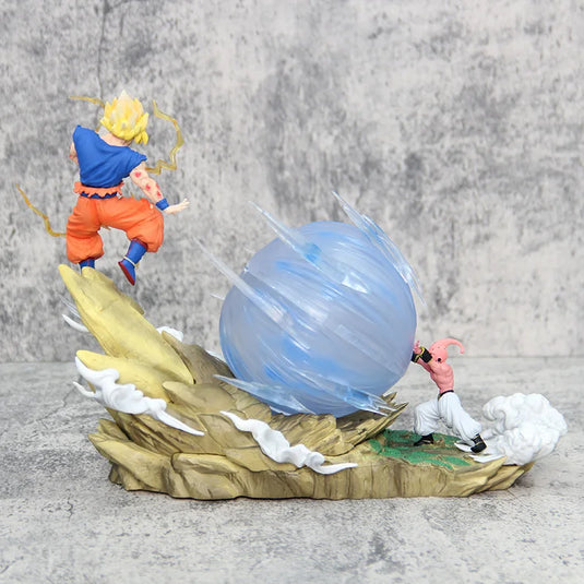 ragon Ball Z: Goku Super Saiyan vs Buu Diorama Statue | 21cm PVC Figure